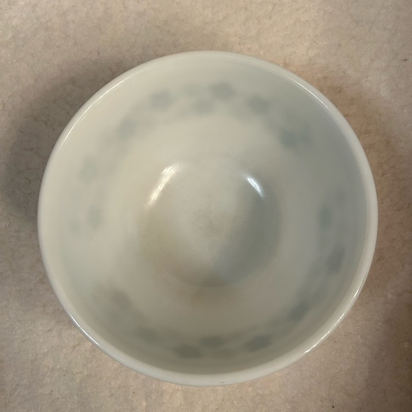 Vintage Pyrex Spring Blossom Crazy Daisy Bowl 402 - Picture 2 of 8